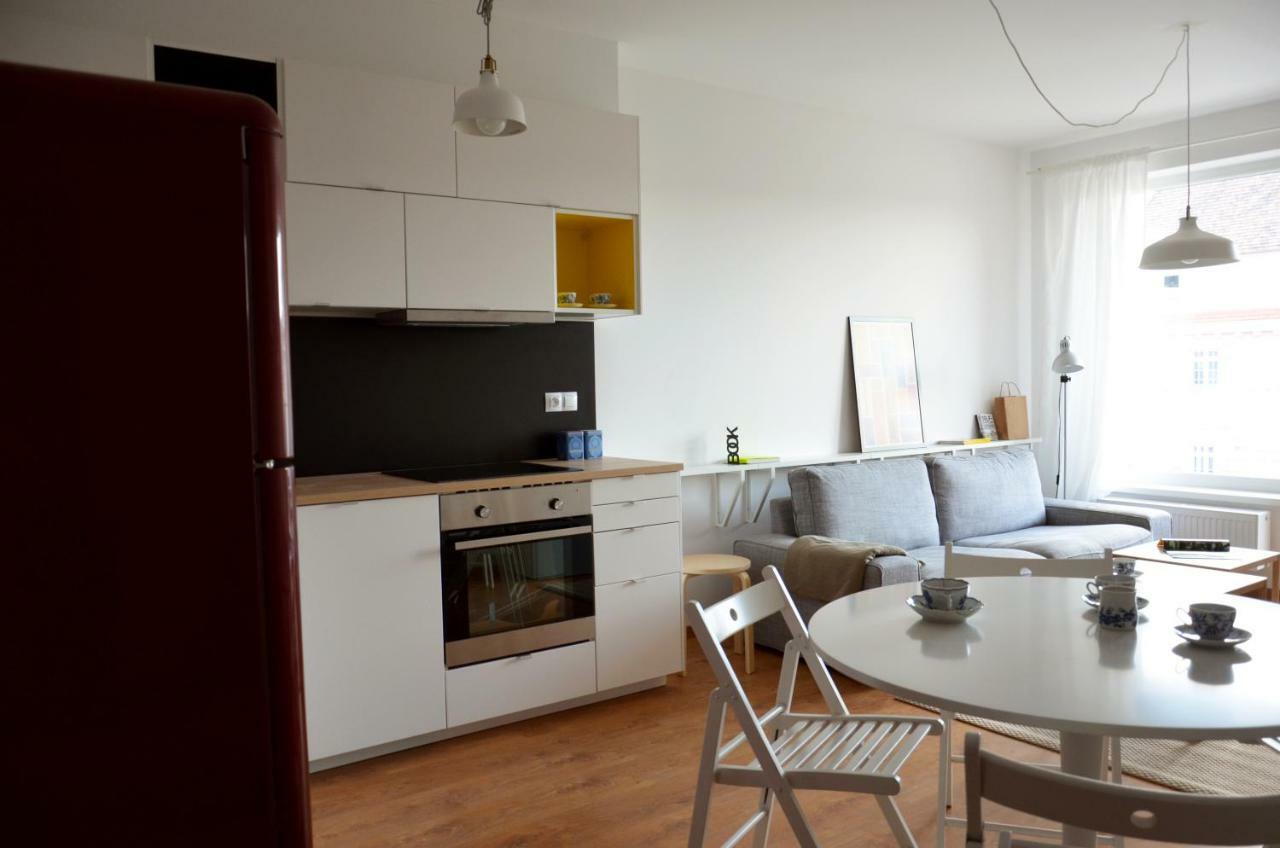 Brand New Apartment. Parking Spot Included! ブラチスラヴァ エクステリア 写真