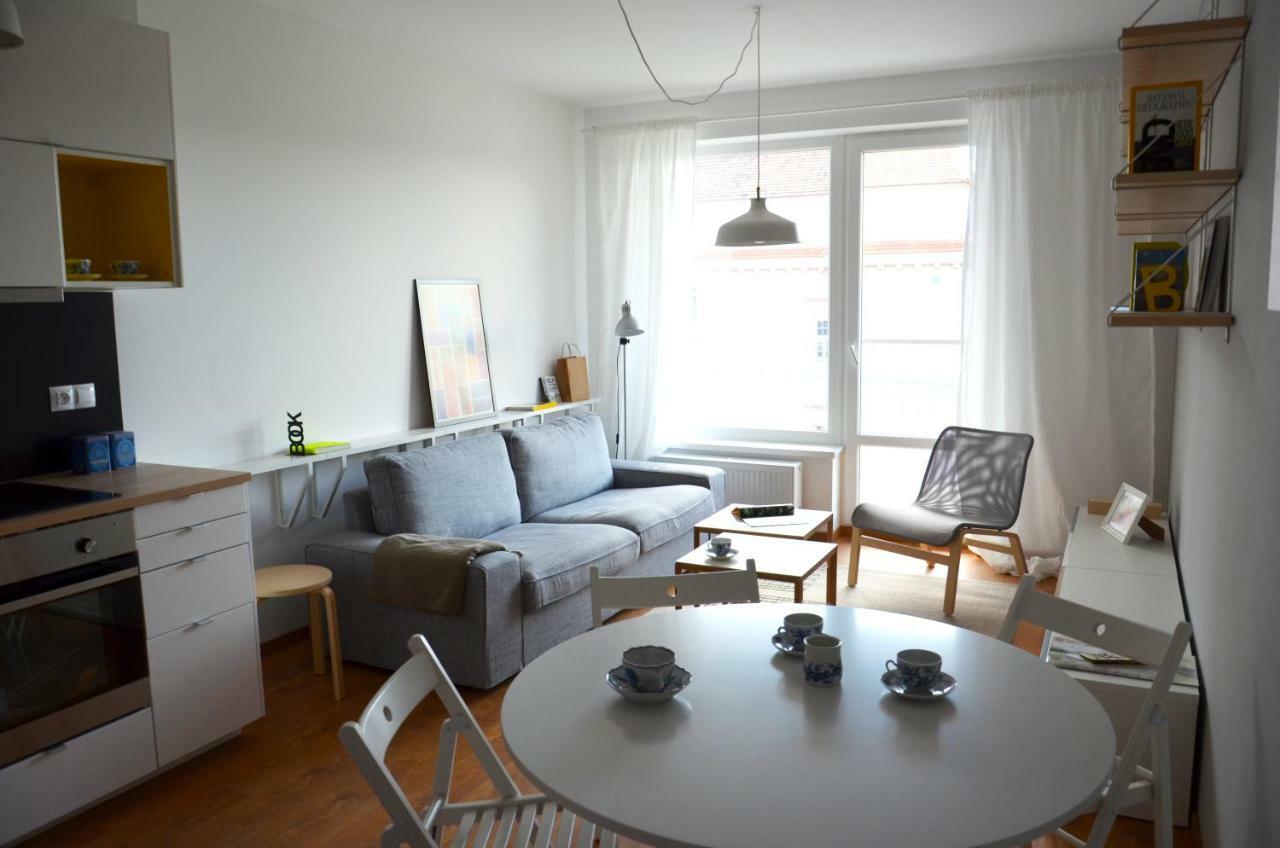 Brand New Apartment. Parking Spot Included! ブラチスラヴァ エクステリア 写真